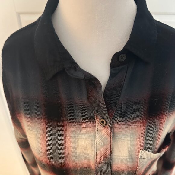 RAILS HUNTER OMBRE BUTTON DOWN MEDIUM - Picture 2 of 5
